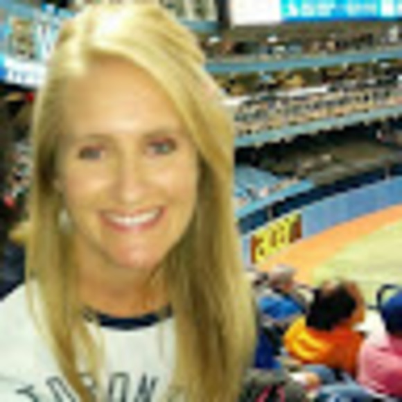 Meet your Posher, Meredith - Picture 1 of 1